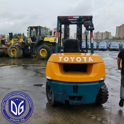 5 tấn sử dụng xe nâng Toyota nguyên bản từ Nhật Bản Toyota xe nâng cũ