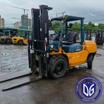 5 tấn sử dụng xe nâng Toyota nguyên bản từ Nhật Bản Toyota xe nâng cũ