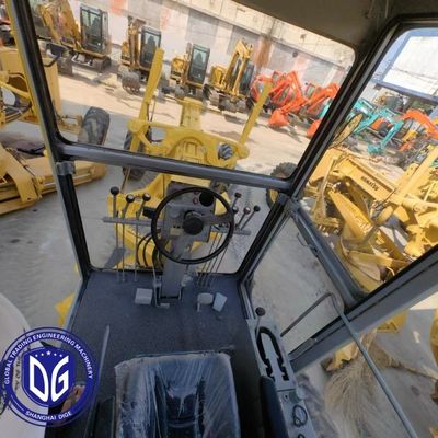 Giá cả phải chăng Komatsu GD511A cho mô hình S6D96L và trọng lượng máy 10800kg