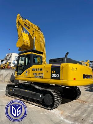 Chiếc máy thu thập thông tin sử dụng PC300-7, 95 chiếc máy đào komatsu mini mới
