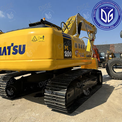 Máy đào USED PC200-7 được bảo quản tốt với khả năng xử lý vật liệu hiệu quả