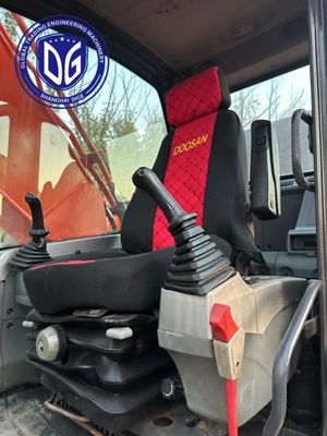 Doosan DX225 22,5Ton Excavator gần như mới với độ tin cậy cao