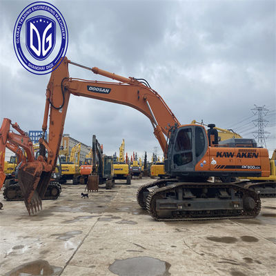 Máy đào 50 tấn Doosan DX500 được sử dụng với kiểm soát chính xác về khai quật