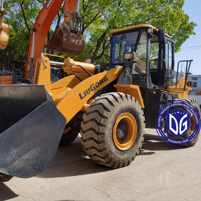 Máy tải Liugong ZL50N cũ, mẫu mới nhất, trong tình trạng tốt, sẵn sàng bán.