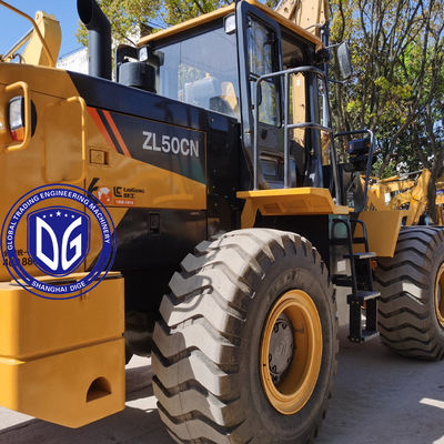Máy tải Liugong ZL50N cũ, mẫu mới nhất, trong tình trạng tốt, sẵn sàng bán.