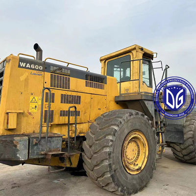 WA600-3 Komatsu Loader sử dụng đặc biệt cho công việc khai thác mỏ và xây dựng lớn