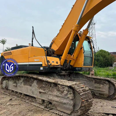 Hyundai 305 30,5 tấn cũ và trong tình trạng tốt.