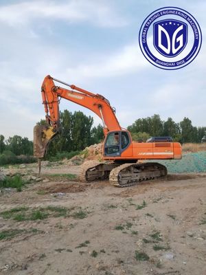 Máy đào 50 tấn Doosan DX500LC được sử dụng với kiểm soát chính xác về khai quật