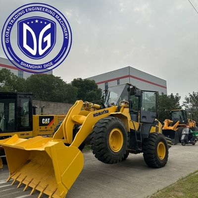 Máy tải Komatsu Wa320 đa năng để xử lý vật liệu nhanh chóng và dễ dàng