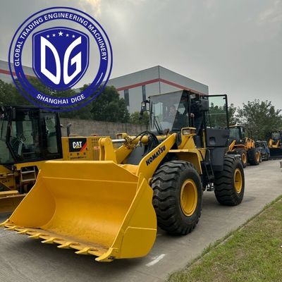 Máy tải Komatsu Wa320 đa năng để xử lý vật liệu nhanh chóng và dễ dàng