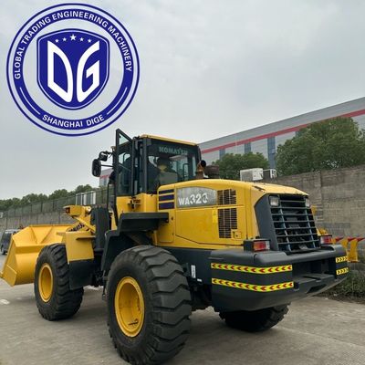 Máy tải Komatsu Wa320 đa năng để xử lý vật liệu nhanh chóng và dễ dàng