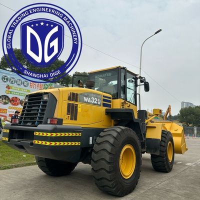 Máy tải Komatsu Wa320 đa năng để xử lý vật liệu nhanh chóng và dễ dàng