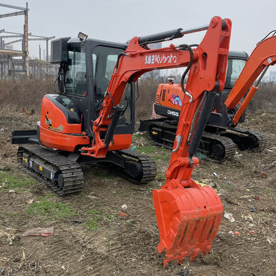 Máy đào Kubota U35 làm cho công việc của bạn nhanh hơn và dễ dàng hơn với bảo trì thuận tiện