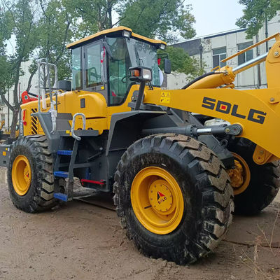 2.7m3 Capacity Standard Bucket Sử dụng SDLG Wheeled Loader được trang bị bởi kiểu động cơ EFI tiên tiến