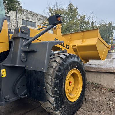 2.7m3 Capacity Standard Bucket Sử dụng SDLG Wheeled Loader được trang bị bởi kiểu động cơ EFI tiên tiến