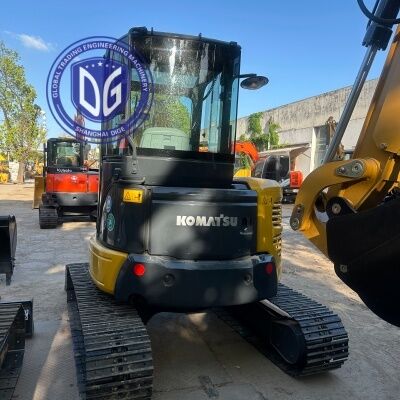 Được sử dụng Nhật Bản Komatsu PC40 Mini Excavator 4 tấn Máy đào thủy lực nhỏ Thời gian làm việc thấp